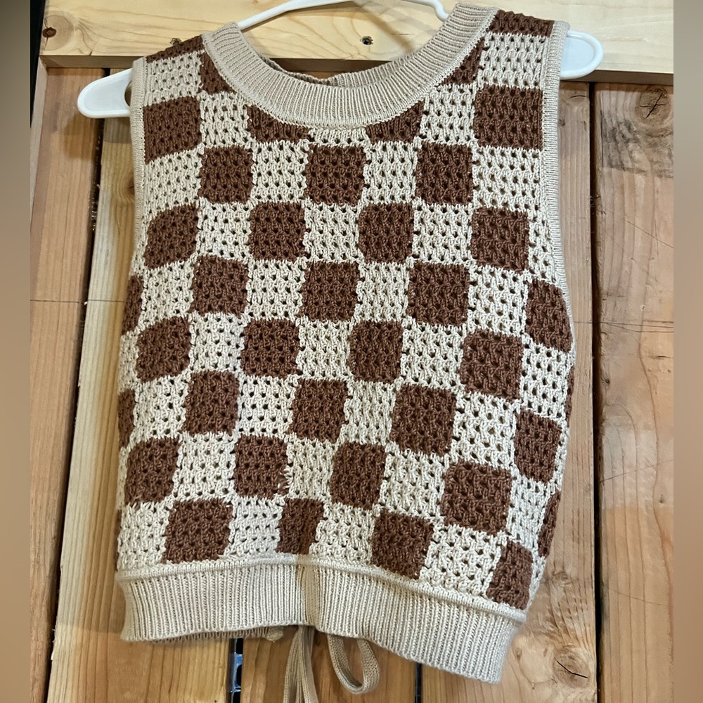 Checkered crop top
